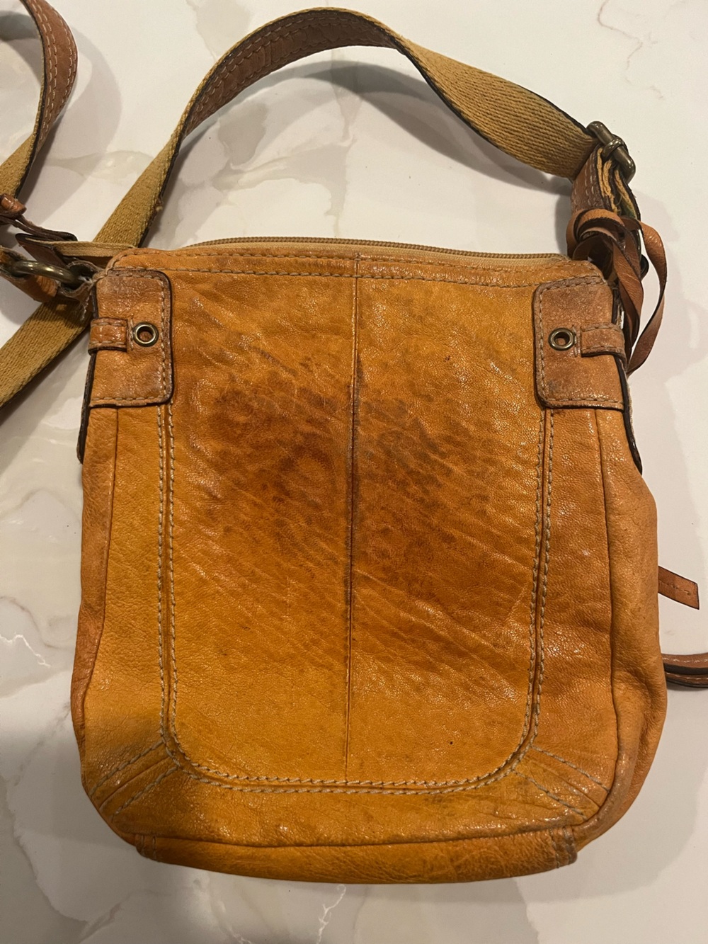 Fossil Tan Mustard Color Leather Crossbody Bag - Picture 3 of 6